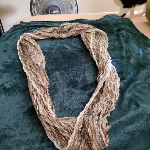 Scarves - Picture 6 of 6